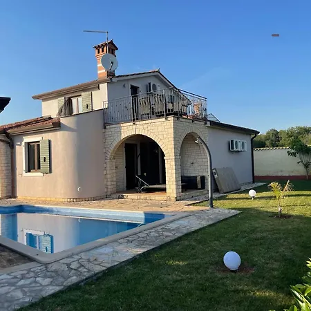 Leni Porec Villa Montižana