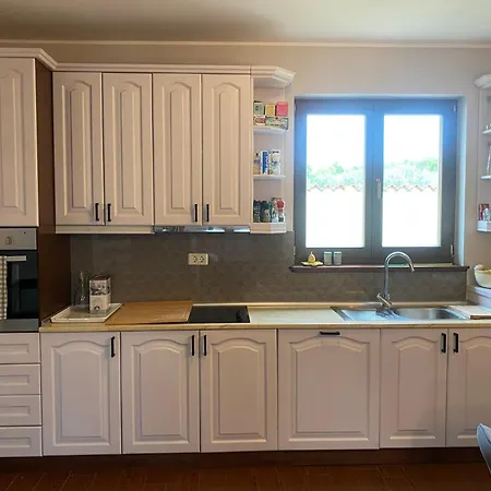 Leni Porec Villa