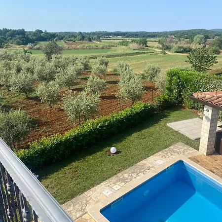 Leni Porec Villa
